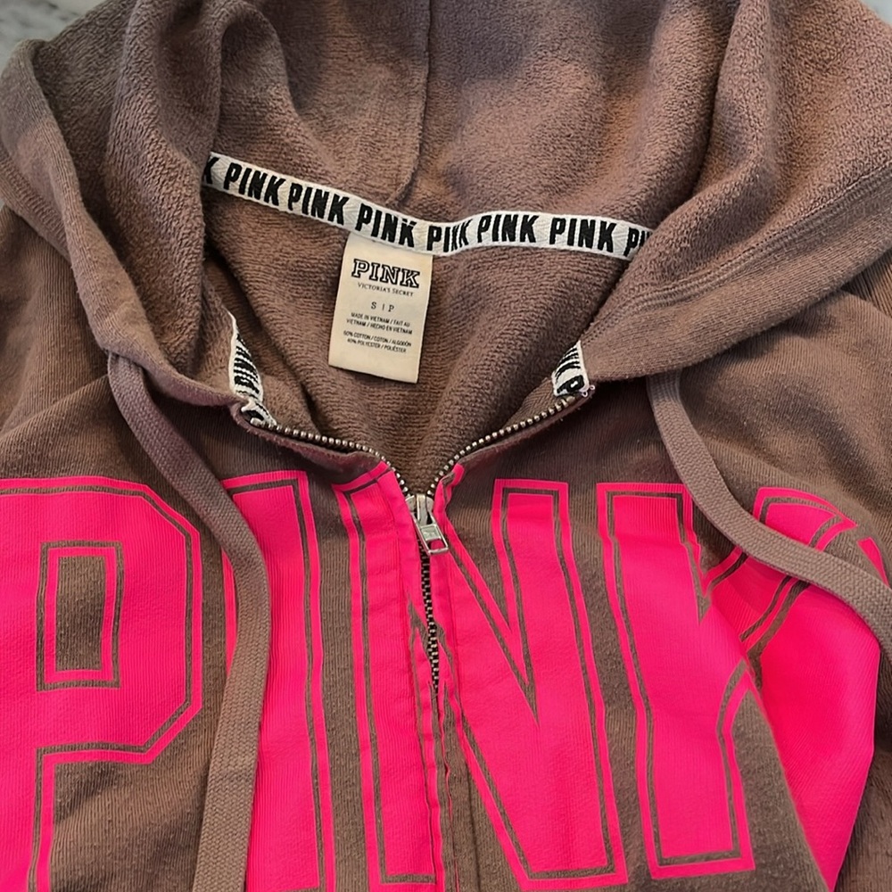 Pink hoodie - Picture 3 of 3